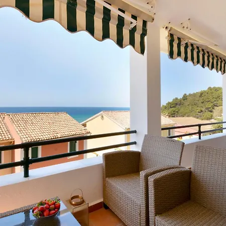 Casa de Férias Two-bedroom With Sea View In Glyfáda