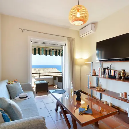 Casa de Férias Two-bedroom With Sea View In