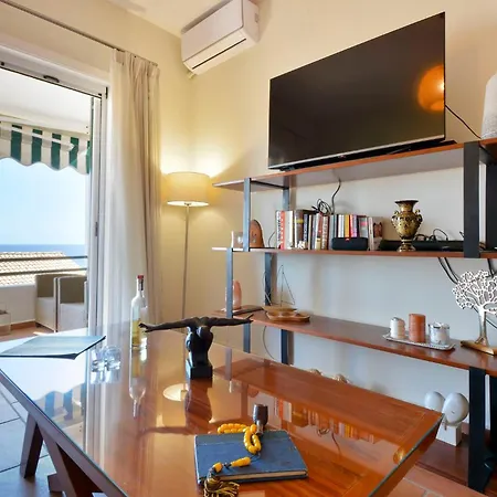 Casa de Férias Two-bedroom With Sea View In